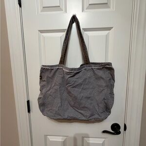 Thirty-One Weekender Bag